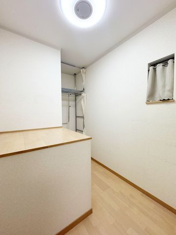 3SLDK Detached House for Sale near Shiki Station, Yao, Osaka - Thumbnail 2