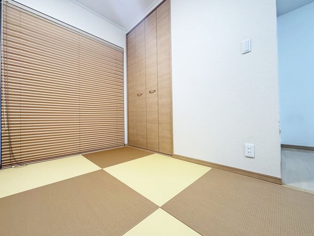 3SLDK Detached House for Sale near Shiki Station, Yao, Osaka - Thumbnail 3