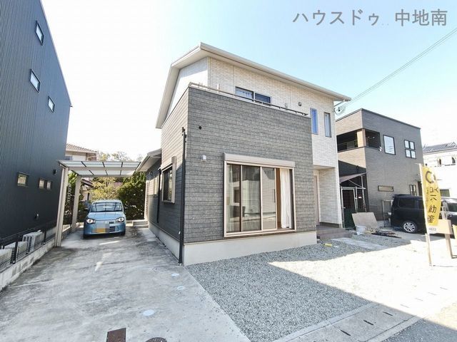 Modern 4LDK House in Himeji, Hyogo - 101.85 sqm - Thumbnail 2