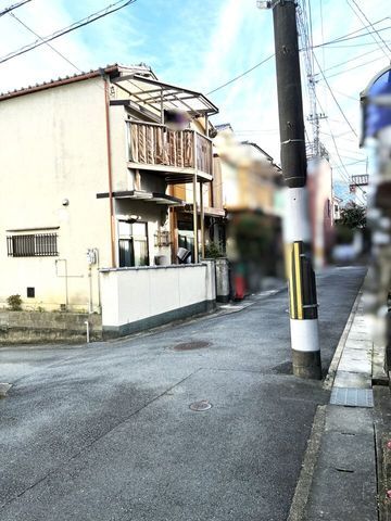 2LDK Wooden House for Sale in Fushimi-ku, Kyoto - Thumbnail 4