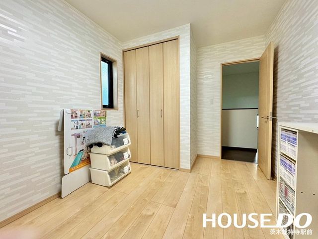 4LDK Modern House for Sale in Ibaraki, Osaka - Near Sojiji Station - Thumbnail 2