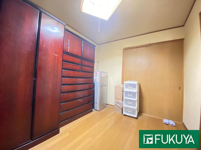 5LDK Family Home with Parking in Higashi-Osaka, Osaka - Thumbnail 4