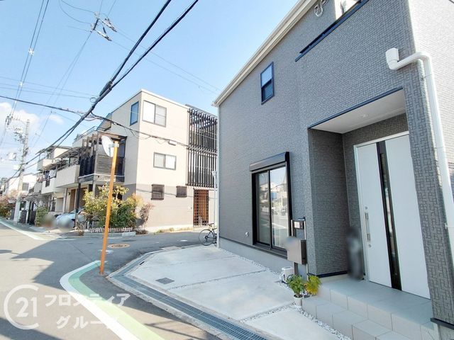 3LDK House for Sale in Kadoma City, Osaka Prefecture - Thumbnail 2