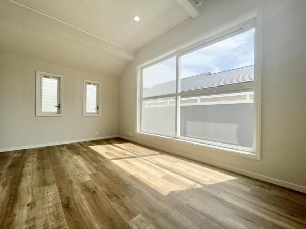 Renovated 2LDK House for Sale in Okamoto, Kobe - Thumbnail 2