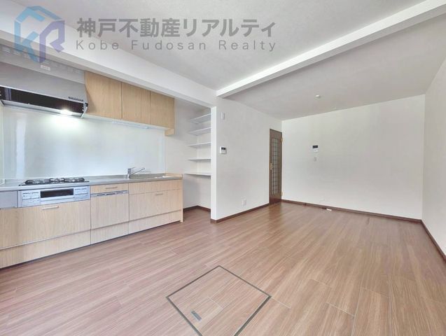Renovated 3LDK House in Nishinomiya Near Koshien Station - Thumbnail 4