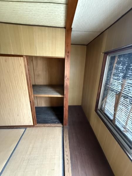 1965 Terraced House for Sale Near Nishi-Tengachaya Station, Osaka - Thumbnail 2