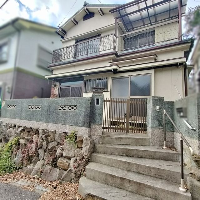 Kobe Nagata 3DK House for Sale with Tenant & Recent Renovations - Image 1