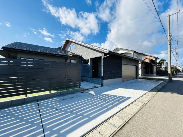 Modern 3SLDK House for Sale in Awara, Fukui - Unoccupied & Near Station - Thumbnail 2