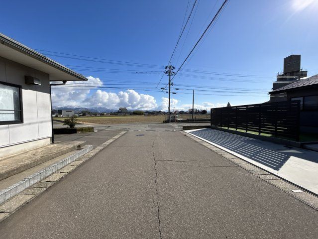 Modern 3SLDK House for Sale in Awara, Fukui - Unoccupied & Near Station - Thumbnail 3
