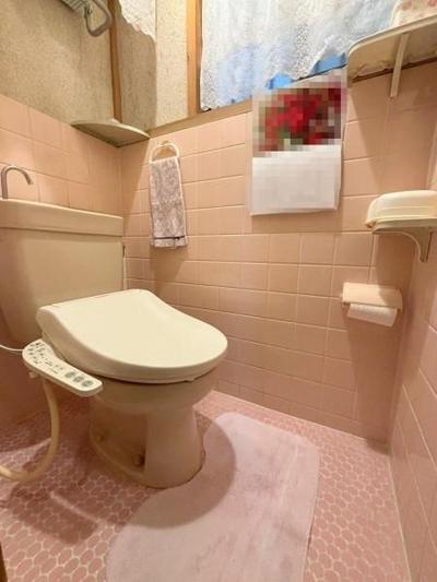 4DK Wooden House for Sale in Higashiosaka with Parking — Toilet, Higashiosaka, Osaka