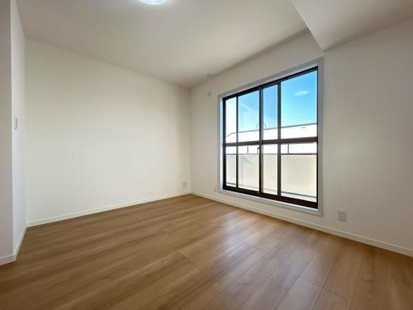 Renovated 5LDK House near Oshibedani Station, Kobe - Thumbnail 4