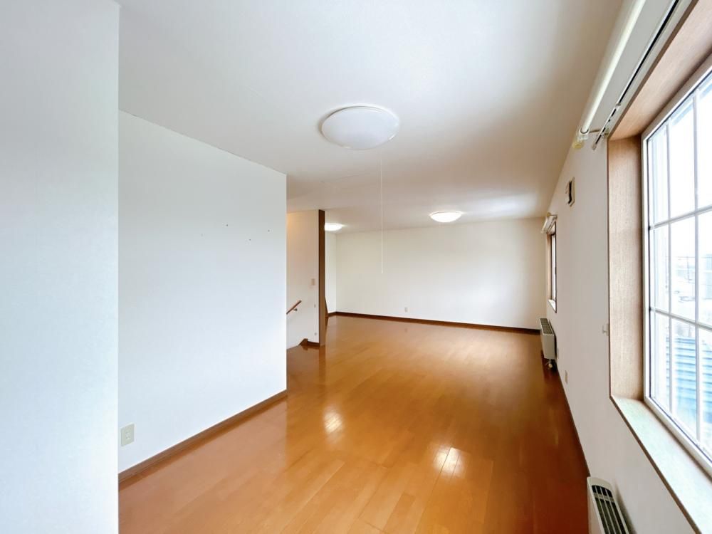 2LDK Detached House for Sale in Wakkanai, Hokkaido - Thumbnail 4
