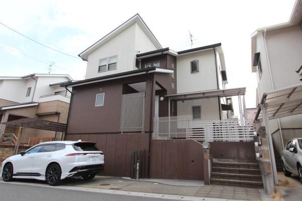 4LDK Detached House for Sale in Kashiwa, Nara - 117.58 sqm - Thumbnail 2