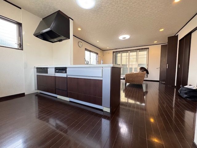 3LDK Corner Lot House for Sale in Hirano Ward, Osaka - Thumbnail 4