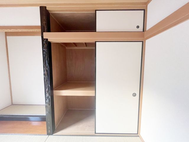 4LDK Detached House for Sale in Fushimi-ku, Kyoto City - Thumbnail 2