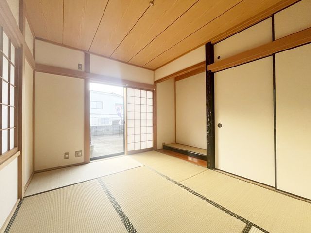4LDK Detached House for Sale in Fushimi-ku, Kyoto City - Thumbnail 4