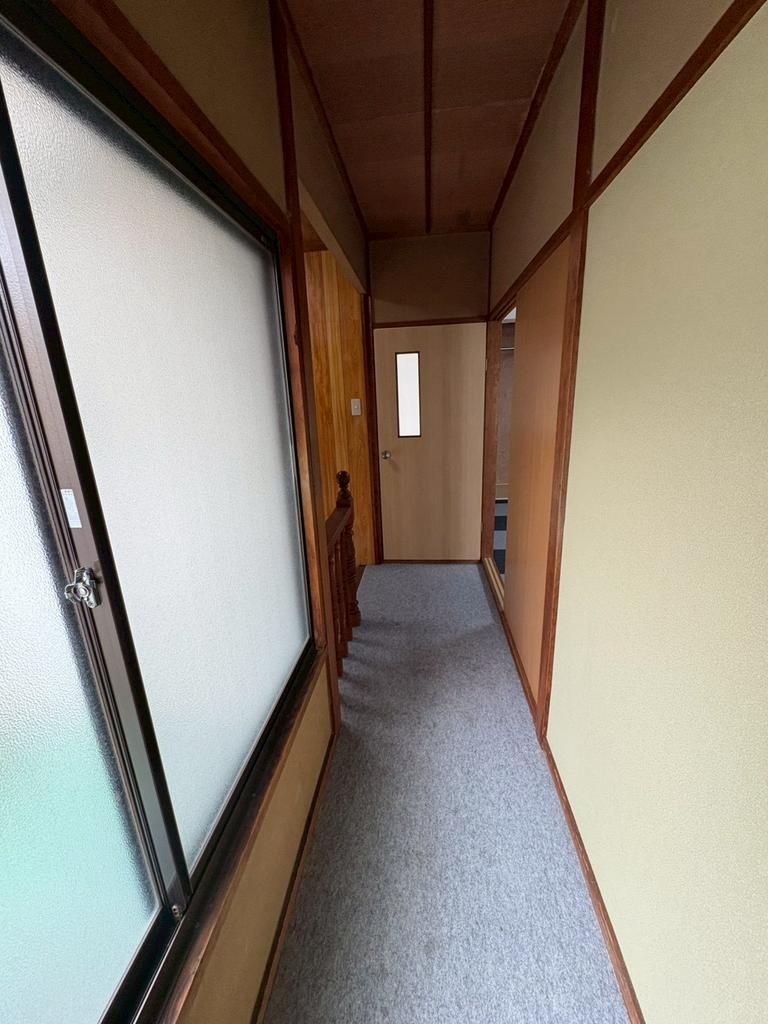 Renovated 3SLDK Corner Lot House for Sale in Neyagawa, Osaka - Thumbnail 4