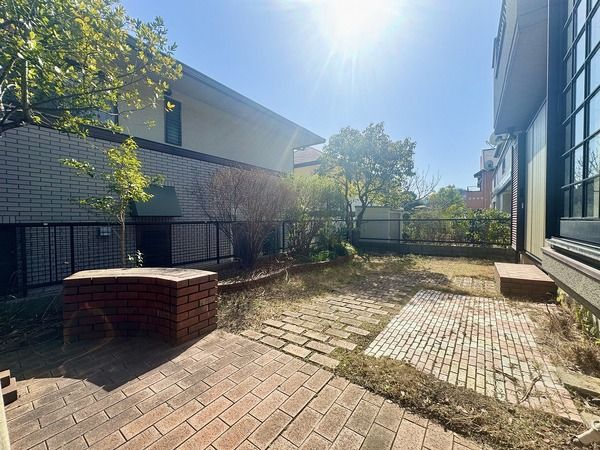 6LDK Detached House for Sale in Kobe's Nishi Ward - Thumbnail 2