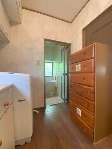 5SLDK House for Sale in Shimonoseki with Panoramic Chofu Views - Thumbnail 3