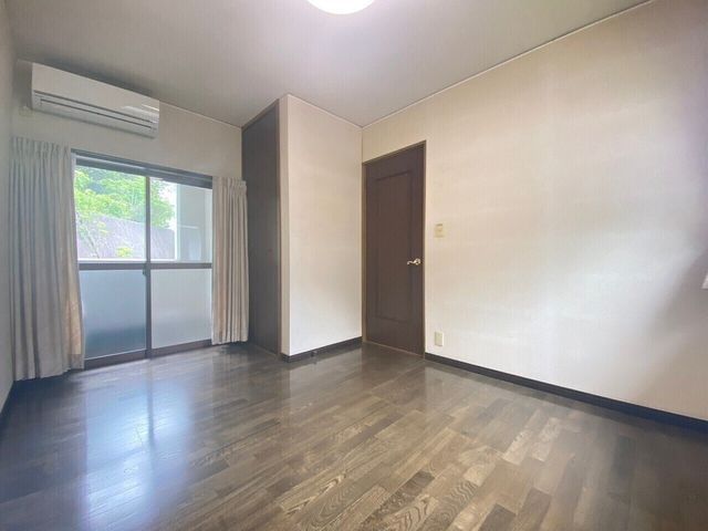 5SLDK House for Sale in Shimonoseki with Panoramic Chofu Views - Thumbnail 2