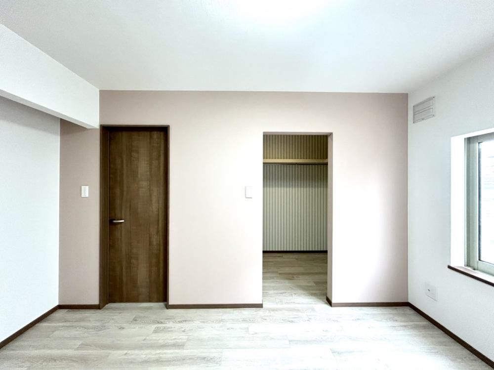 Renovated 3SLDK House with Large Garage in Muroran, Hokkaido - Thumbnail 4