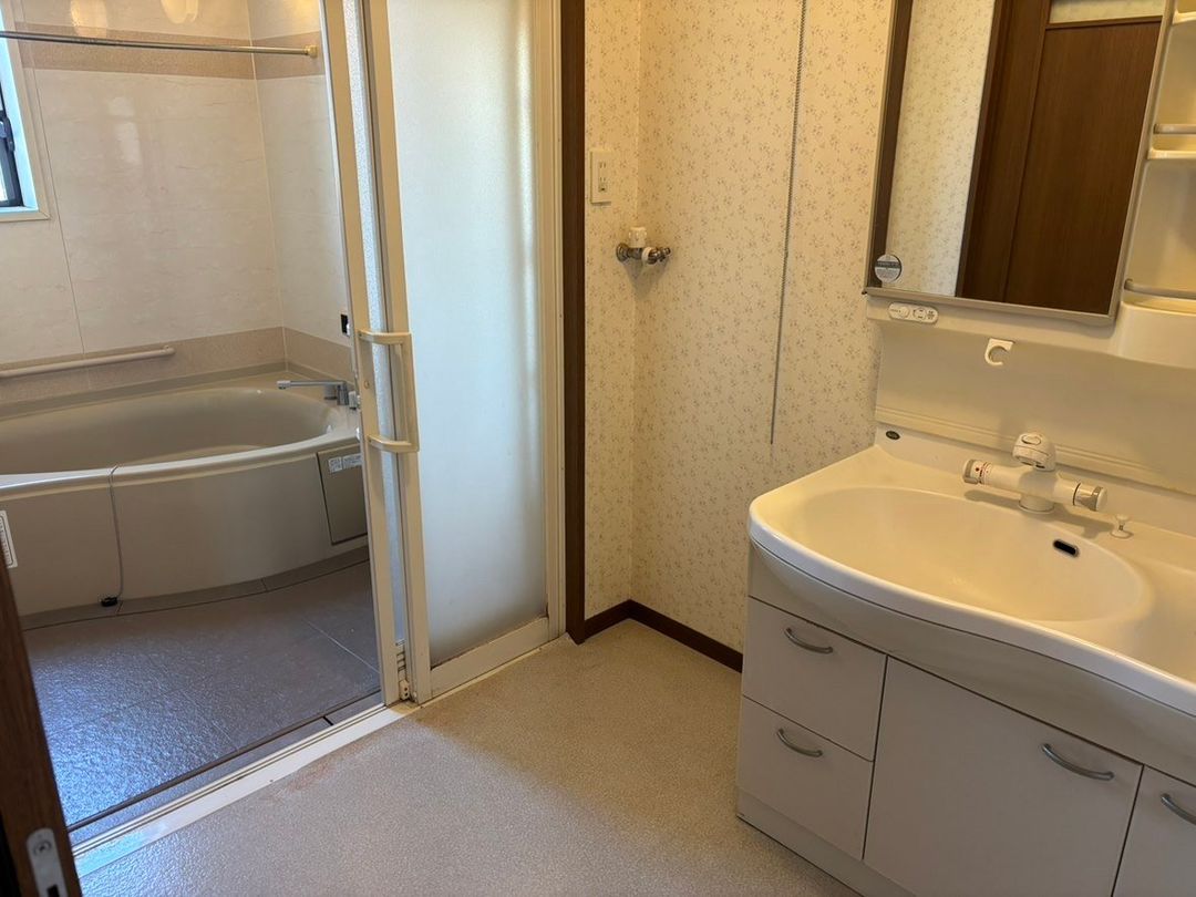 3SLDK House for Sale in Yokkaichi, Mie - 174.91 sqm - Thumbnail 4
