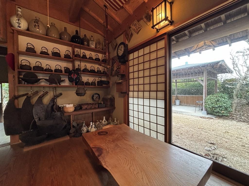 Traditional Kominka with Irori & Fruit Orchard in Hofu, Yamaguchi - Thumbnail 3