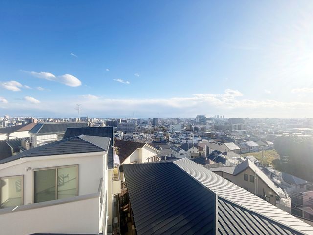 3LDK House with Panoramic Views in Kobe's Motoyamakita - Thumbnail 4