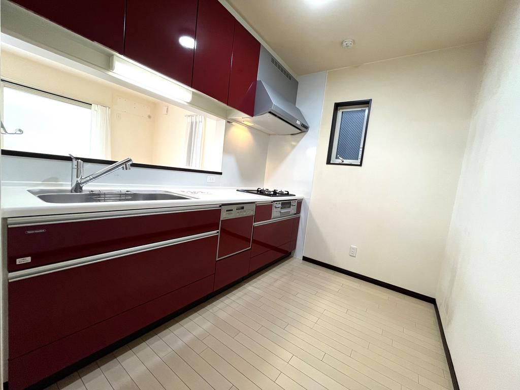 4LDK House for Sale in Naniwa-ku, Osaka - 101.01 sqm - Thumbnail 4