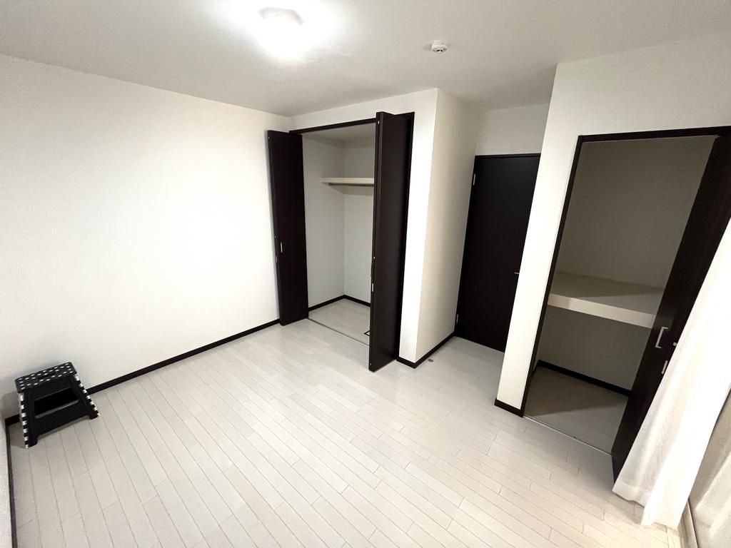 4LDK House for Sale in Naniwa-ku, Osaka - 101.01 sqm - Thumbnail 3