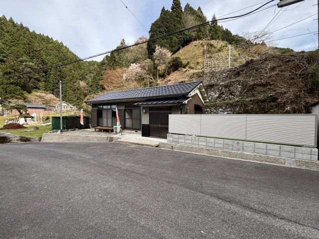 2DK House with Large Garden in Sakurai, Nara - 6.8M JPY - Thumbnail 2