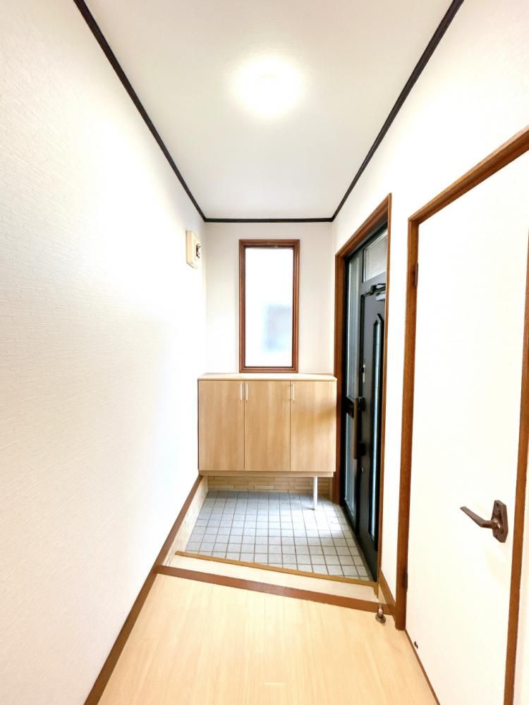 Renovated 4LDK House in Kushiro Hokkaido with Parking - Image 1