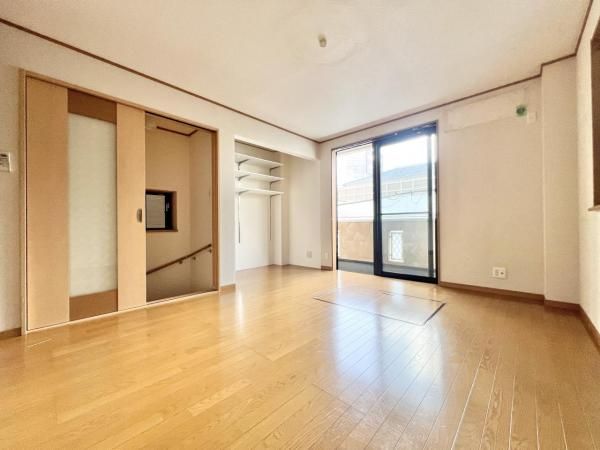 Modern 4SLDK Steel House in Osaka Kita Ward - 9 Min Walk to Nakatsu Stn - Thumbnail 4