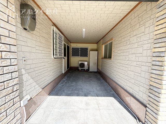 Renovated 3LDK House Near Sanda Station, Amagasaki - Thumbnail 2