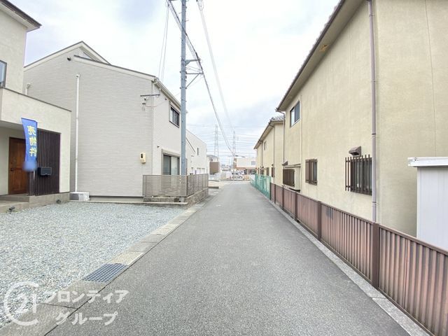 4LDK Detached House for Sale in Himeji, Hyogo | 109.23㎡ - Thumbnail 2