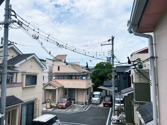 Renovated 2LDK House with Solar Power in Izumi City, Osaka - Thumbnail 2