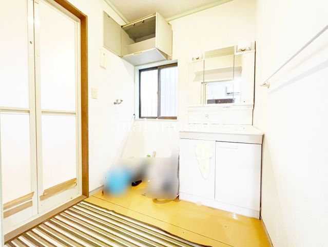 4DK House for Sale in Sakai Naka Ward, Osaka - 81.21 sqm - Thumbnail 3