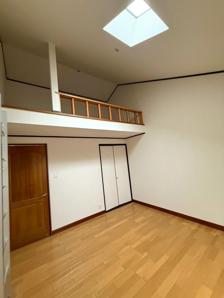Renovated 4DK House with Garage near Kawachi Hanazono Station, Osaka - Thumbnail 4
