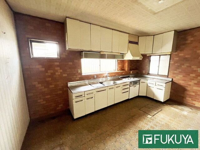 7DK House for Sale near Sakae Station, Kobe - 380万円 - Thumbnail 3