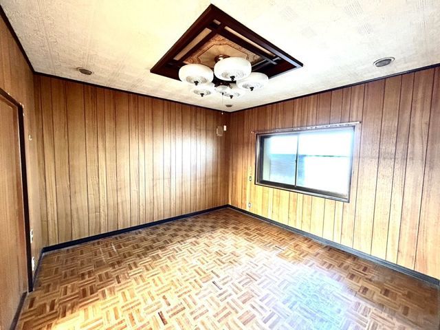 7LDK Family House Near Isoyama Station, Suzuka, Mie - Thumbnail 3