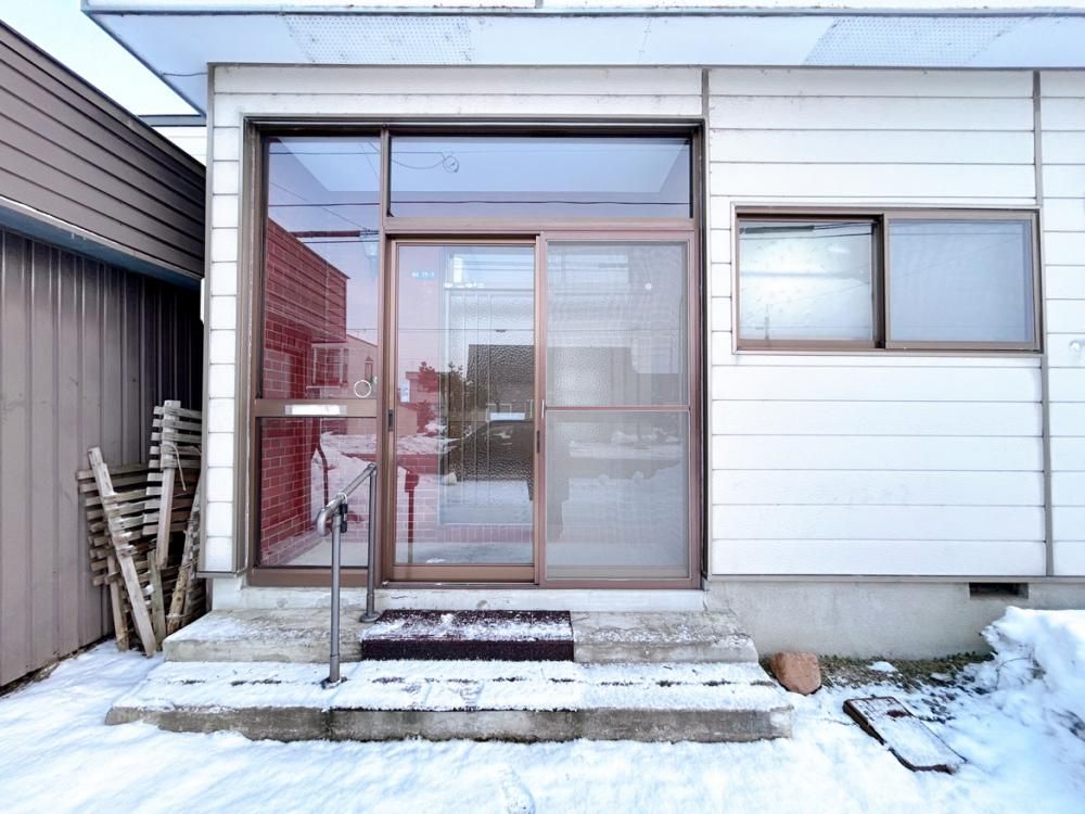 Renovated 3LDK Single-Story House in Fukagawa, Hokkaido - Thumbnail 2
