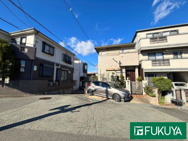 2LDK House for Sale in Toyonaka, Osaka – 88 sqm - Thumbnail 4