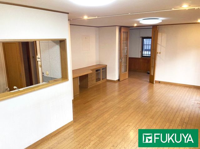 4SLDK Family Home with 3 Car Parking in Kobe Kita Ward - Thumbnail 2