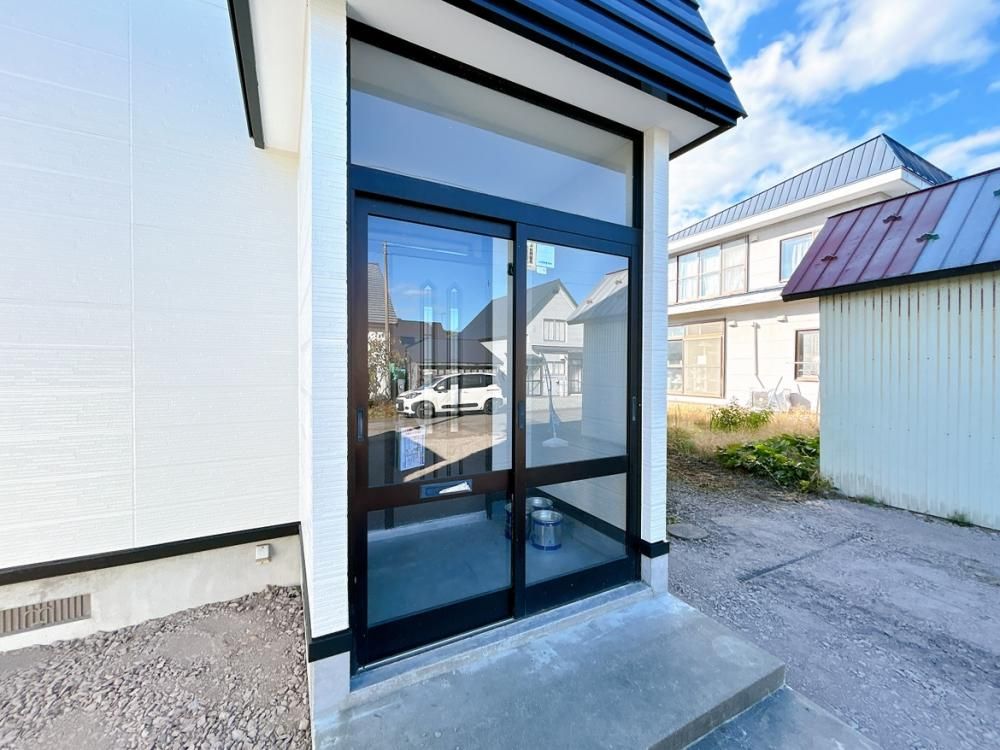 Renovated 3LDK Corner Lot House for Sale in Nayoro, Hokkaido - Thumbnail 4