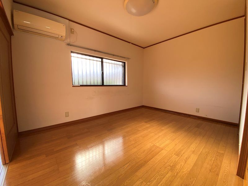 2LDK Detached House for Sale in Yokkaichi City, Mie - Thumbnail 4