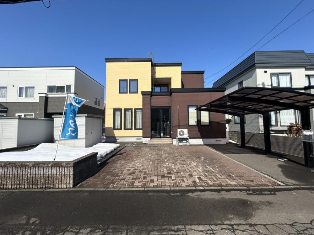 4LDK Detached House in Ebetsu, Hokkaido | 130.42 sqm | 2349万 Yen - Thumbnail 2