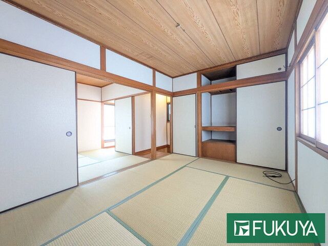 5DK Terrace House for Sale near Kurakuenguchi Station, Nishinomiya - Thumbnail 2