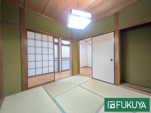 5DK Terrace House for Sale near Kurakuenguchi Station, Nishinomiya - Thumbnail 3