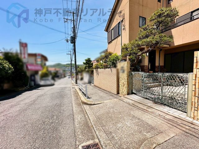 4SLDK Family Home Near Maruyama Station, Kobe | 137.46 sqm - Thumbnail 2