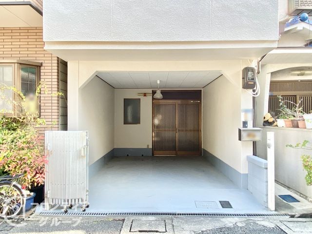 4LDK Family Home for Sale near Owada Station, Moriguchi - Thumbnail 2
